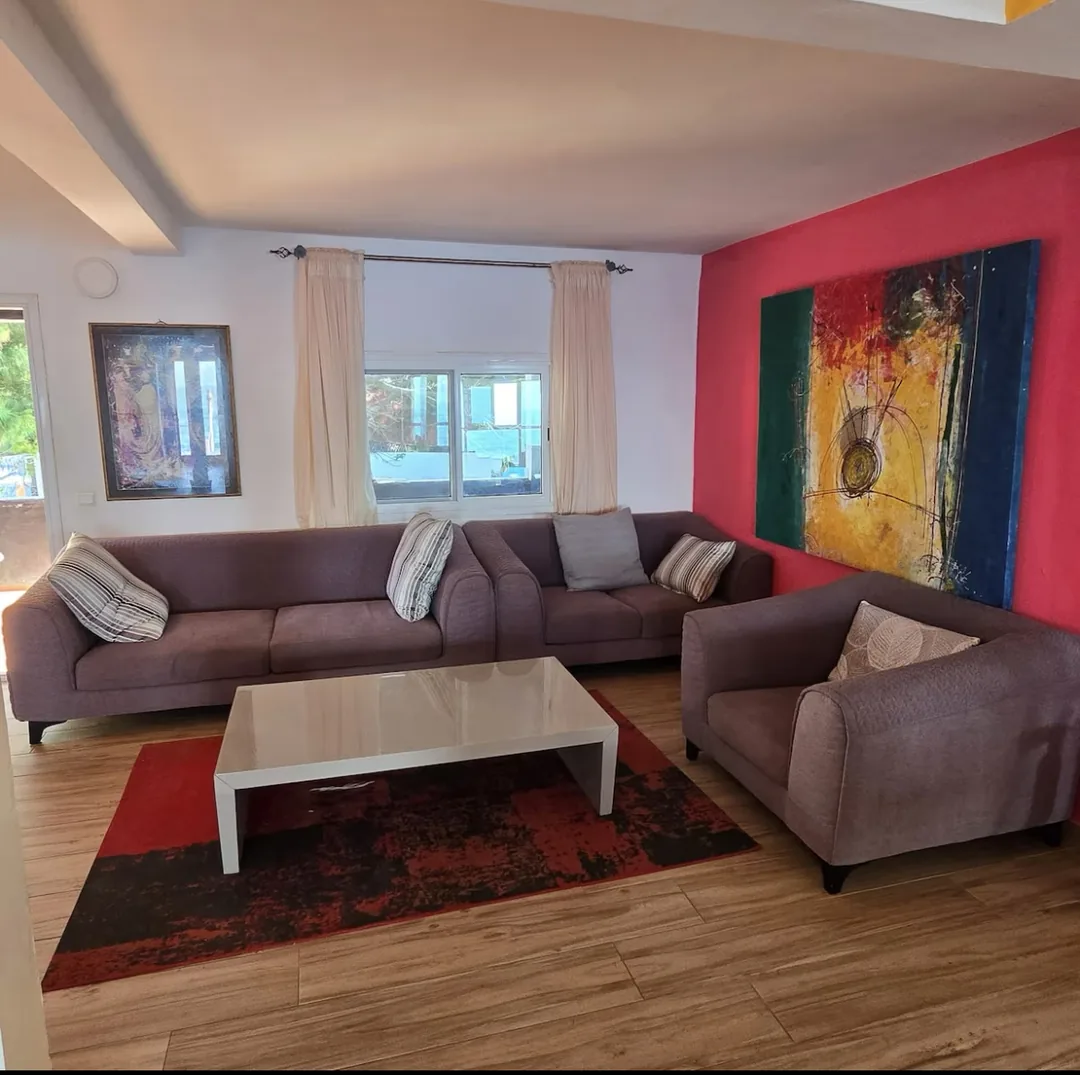Accueil chaleureux dans un surfcamp confortable à l'île de Ngor.